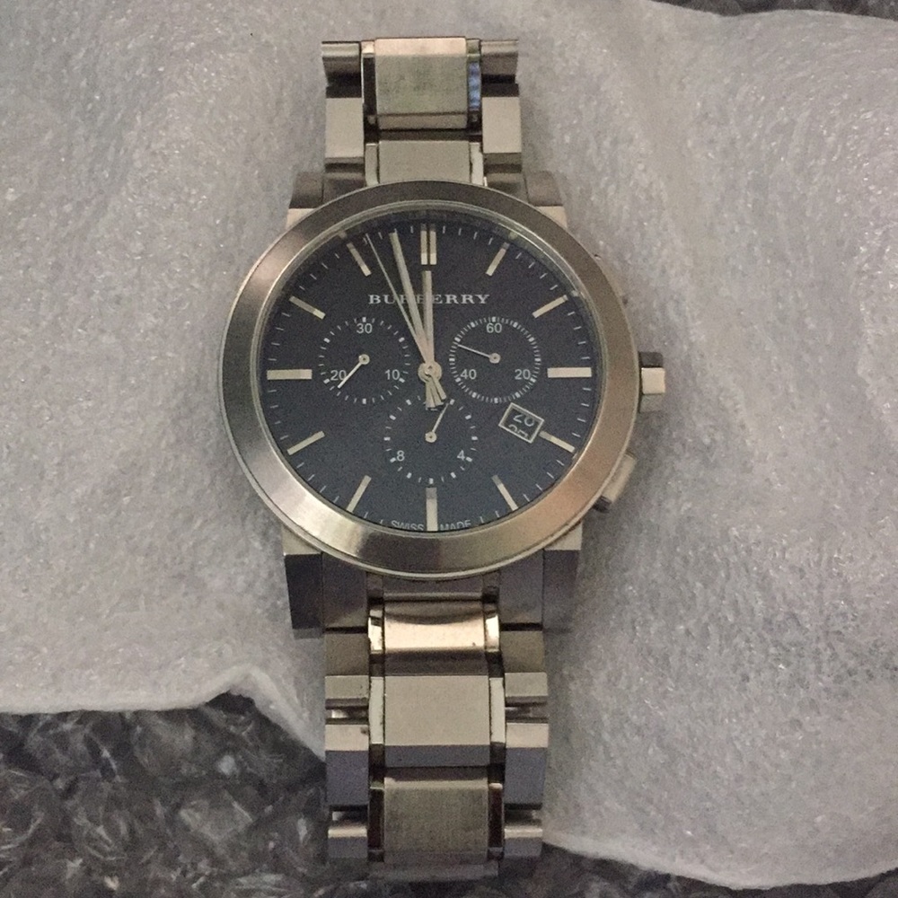 Burberry watch BU9351 50M 165 Feet
